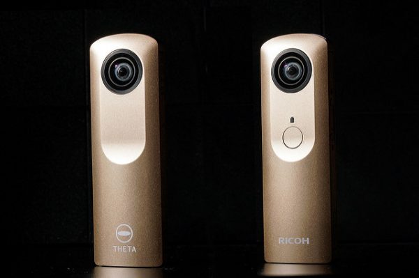 Ricoh Theta M15 màu Gold